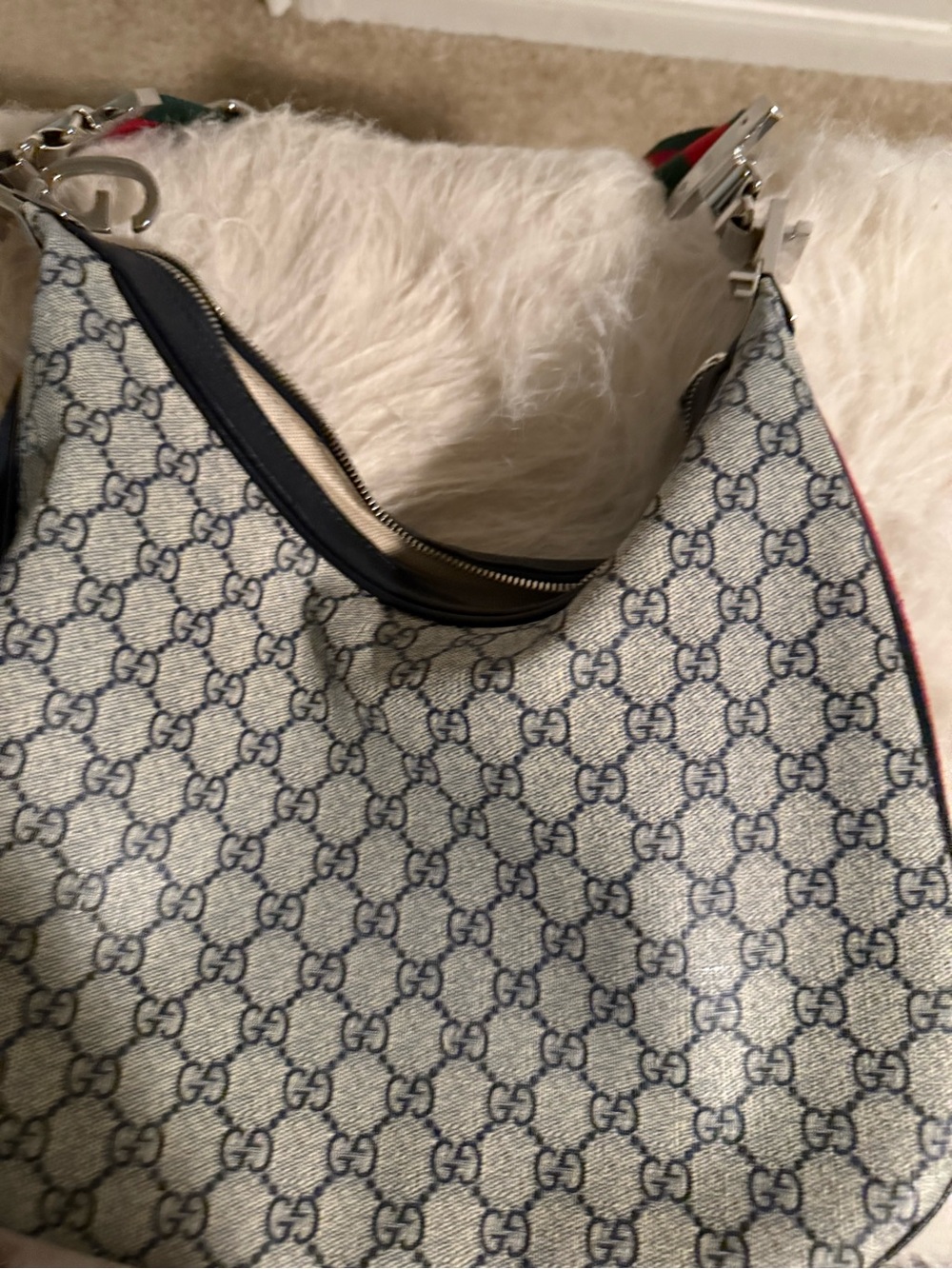 Gucci Medium Attache Crossbody Bag - Picture 5 of 5
